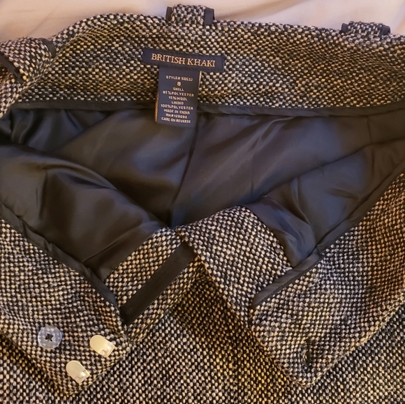 Ladies BRITISH KHAKI tweed midi-skirt, with detail - Picture 2 of 5